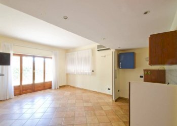 Soggiorno - Appartamento via Siena, Genova (zona Albaro) - foto 9