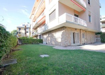 Giardino - Appartamento via Siena, Genova (zona Albaro) - foto 4