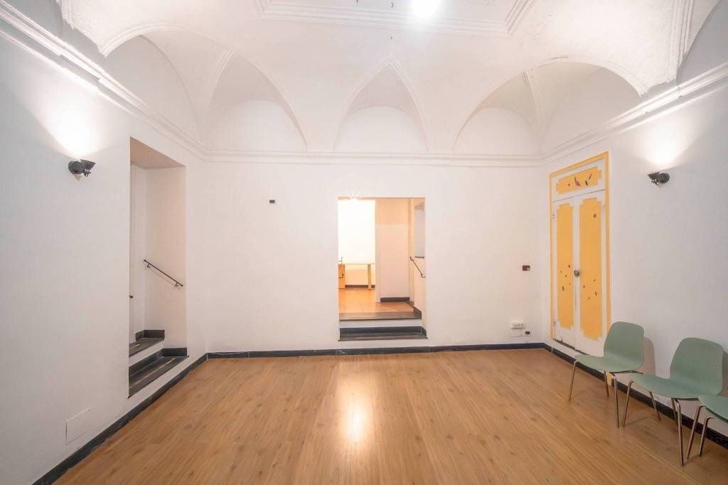 Ingresso - Shop vico della Casana, Genova - photo 3