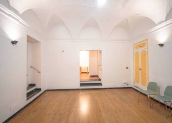 Ingresso - Shop vico della Casana, Genova - photo 3