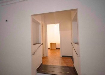 Disimpegno - Shop vico della Casana, Genova - photo 5