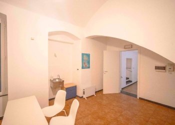 Sala da pranzo - Shop vico della Casana, Genova - photo 17