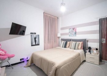 Camera da letto - Appartamento piazza Raffaele De Ferrari, Genova - foto 5