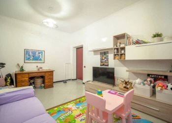 Soggiorno - Appartamento piazza Raffaele De Ferrari, Genova - foto 11