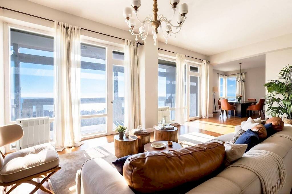 Salone - Appartamento via Stefano Prasca, Genova (zona Quarto) - foto 2