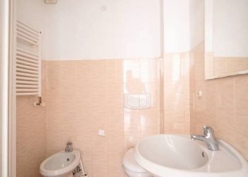 Bagno - Attico via Antonio Gramsci, Genova (zona Centro Storico) - foto 11