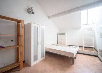 Camera da letto - Attico via Antonio Gramsci, Genova (zona Centro Storico) - foto 18