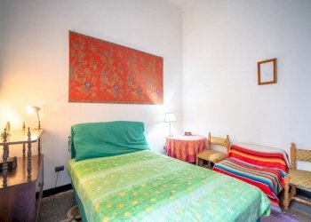 Camera da letto - Appartamento via Domenico Fiasella, Genova - foto 25