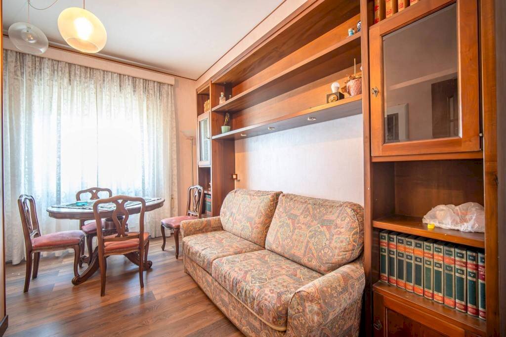 Camera da letto - Apartment via Franco Antolini, Genova (neighborhood Marassi) - photo 3