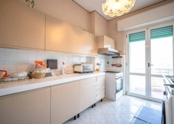 Cucina - Appartamento via Giovanni Amarena, Genova (zona Marassi) - foto 6