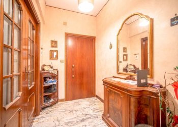 Ingresso - Appartamento via Giovanni Amarena, Genova (zona Marassi) - foto 16