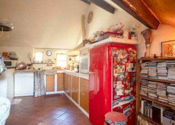 Cucina - Attico via San Vincenzo, Genova (zona Centro) - foto 9