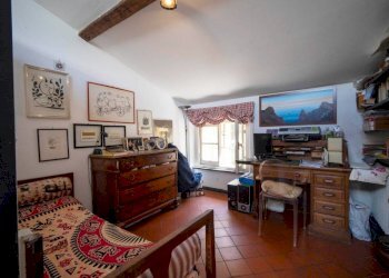 Camera da letto - Attico via San Vincenzo, Genova (zona Centro) - foto 10