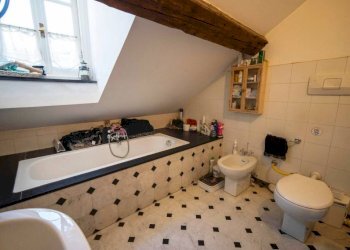 Bagno - Attico via San Vincenzo, Genova (zona Centro) - foto 12