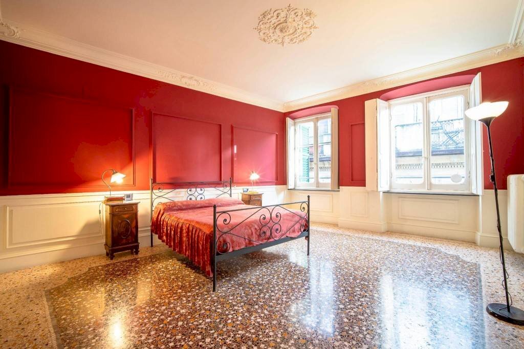 Camera da letto - Appartamento via Luccoli, Genova - foto 3