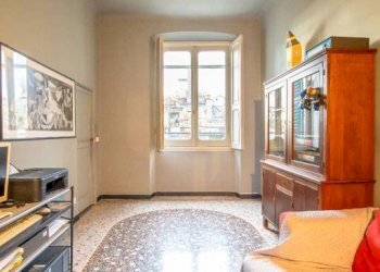 Camera da letto - Appartamento via Luccoli, Genova - foto 25