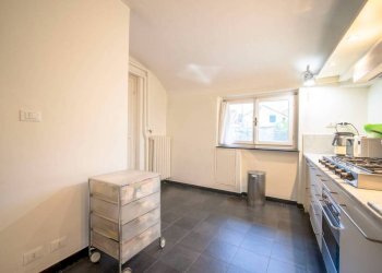 Cucina - Appartamento via Luccoli, Genova - foto 31