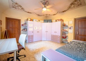 Camera da letto - Appartamento via San Lorenzo, Genova (zona Centro Storico) - foto 12