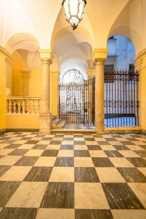 Interno palazzo - Appartamento piazza dei Giustiniani, Genova (zona Centro Storico) - foto 2