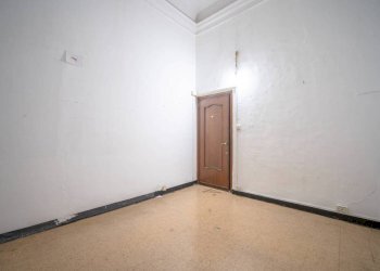 Camera da letto - Appartamento piazza dei Giustiniani, Genova (zona Centro Storico) - foto 21