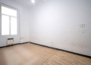 Camera da letto - Appartamento piazza dei Giustiniani, Genova (zona Centro Storico) - foto 23