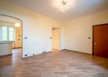 Soggiorno - Appartamento via Bartolomeo Bianco, Genova (zona San Teodoro) - foto 3