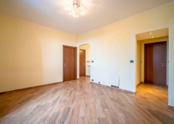 Soggiorno - Appartamento via Bartolomeo Bianco, Genova (zona San Teodoro) - foto 5