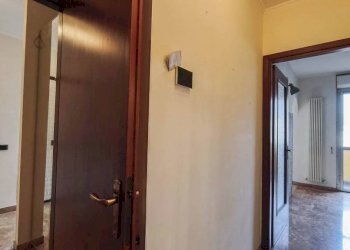 Corridoio - Trilocale via Rubaldo Merello, Genova (zona Molassana) - foto 3