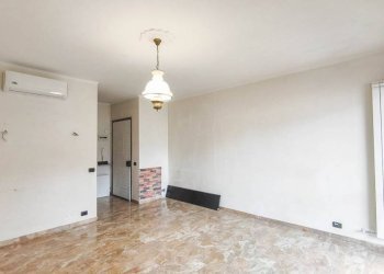 Cucina - Trilocale via Rubaldo Merello, Genova (zona Molassana) - foto 4