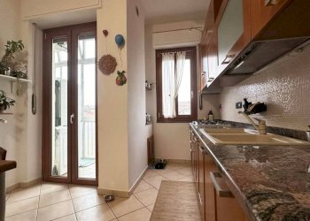 Cucina - Trilocale via Vittorio Zanellato, 23, Venaria Reale - foto 1