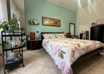 Camera da letto - Trilocale via Vittorio Zanellato, 23, Venaria Reale - foto 9