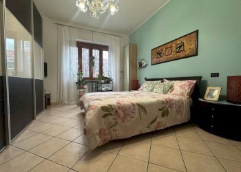 Camera da letto - Trilocale via Vittorio Zanellato, 23, Venaria Reale - foto 10