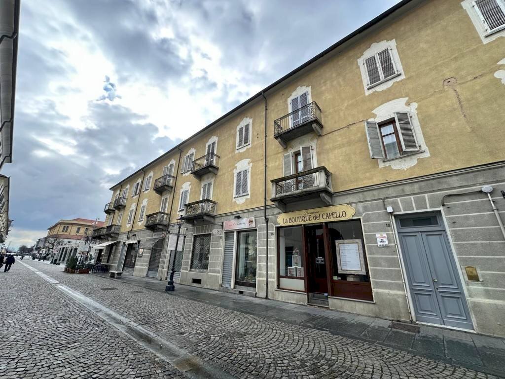 Facciata - Three-room apartment via Andrea Mensa, 15, Venaria Reale - photo 1