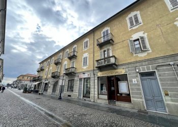 Facciata - Trilocale via Andrea Mensa, 15, Venaria Reale - foto 1