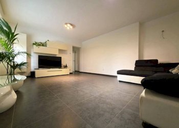 Salone - Independent house via Montepelato Sud, Montechiarugolo - photo 1