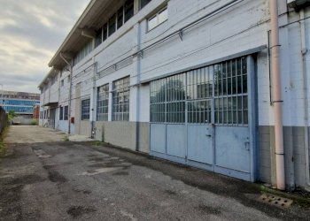 Facciata - Capannone corso Europa, 83, Rho - foto 1