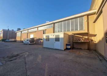 Facciata - Capannone via Don Luigi Sturzo, Lainate - foto 3