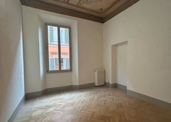Camera da letto - Ufficio Bologna (zona Centro Storico) - foto 4
