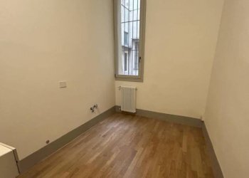 Camera da letto - Ufficio Bologna (zona Centro Storico) - foto 9