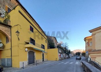 Edificio all\'aperto - Cafeteria - Cold Bar viale Pio Bisleti
 
4, Veroli - photo 4