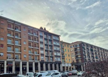 Facciata - Appartamento piazza Europa, Cuneo (zona Centro) - foto 4