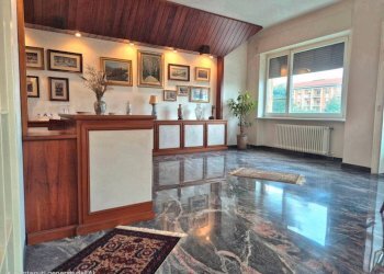 Salone - Appartamento piazza Europa, Cuneo (zona Centro) - foto 6