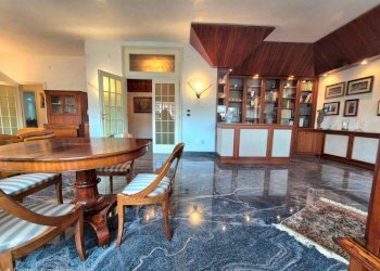 Salone - Appartamento piazza Europa, Cuneo (zona Centro) - foto 8