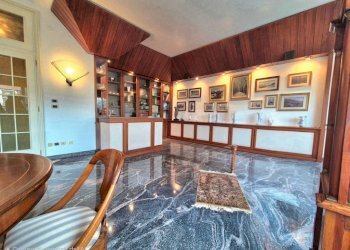 Salone - Appartamento piazza Europa, Cuneo (zona Centro) - foto 11