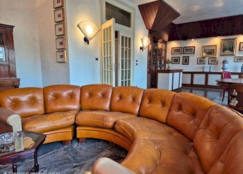 Salone - Appartamento piazza Europa, Cuneo (zona Centro) - foto 12