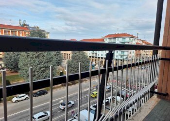 Balcone - Appartamento piazza Europa, Cuneo (zona Centro) - foto 17