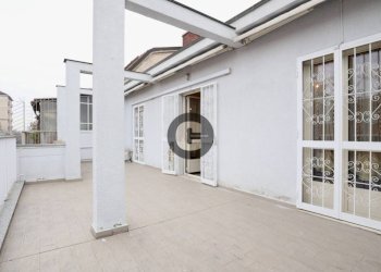 Terrazzo - Attic via Riccardo Sineo, 9, Torino (neighborhood Vanchiglia) - photo 1
