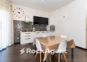 Cucina - Quadrilocale via Spirito Santo, 75, Aci Sant'Antonio - foto 5