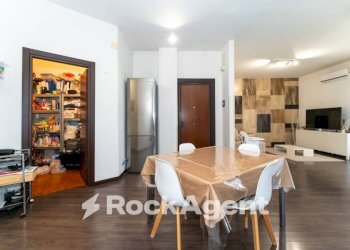 Salone - Quadrilocale via Spirito Santo, 75, Aci Sant'Antonio - foto 7