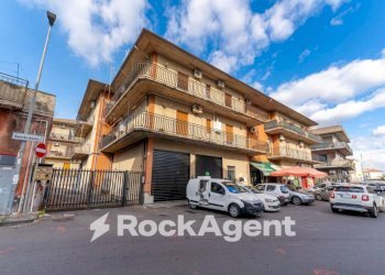 Facciata - Quadrilocale via Spirito Santo, 75, Aci Sant'Antonio - foto 39